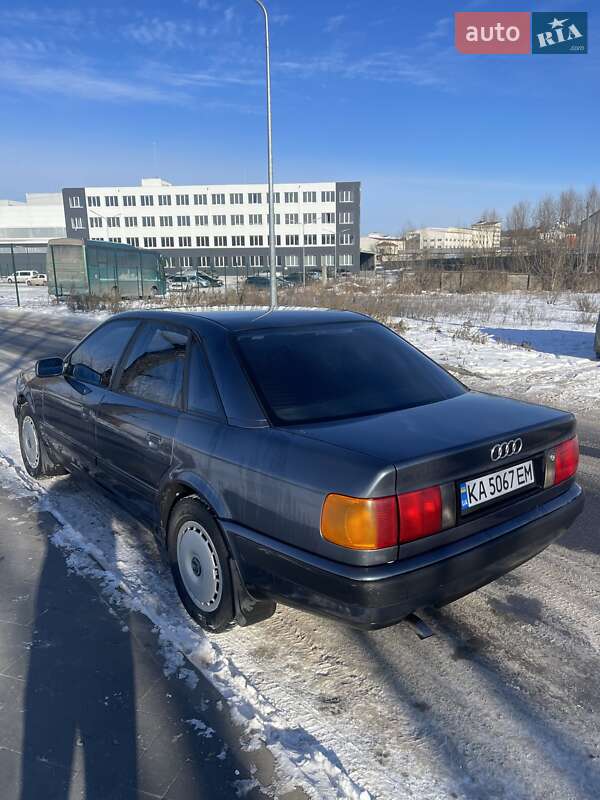 Седан Audi 100 1991 в Василькове