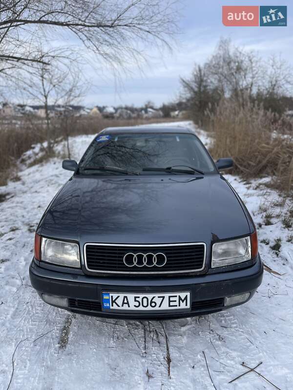 Седан Audi 100 1991 в Василькове
