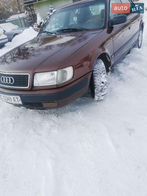 Седан Audi 100 1992 в Владимире