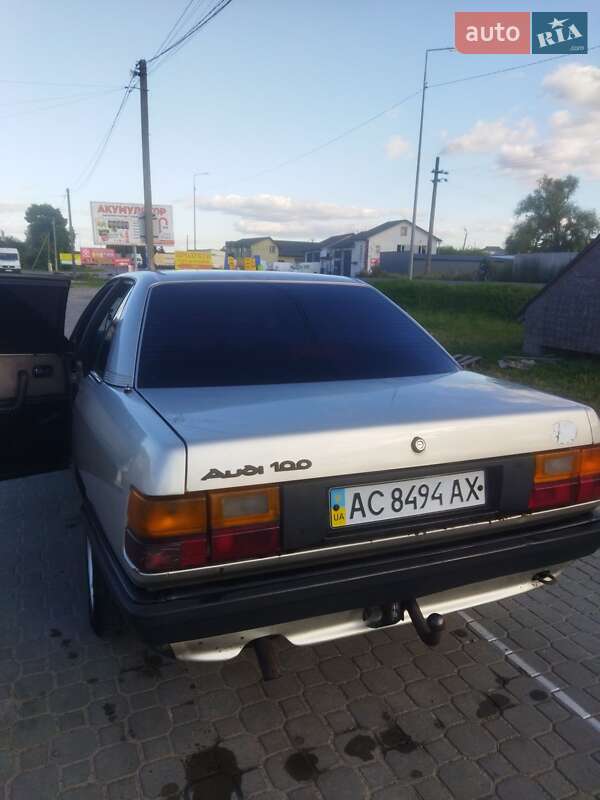 Седан Audi 100 1986 в Ковеле