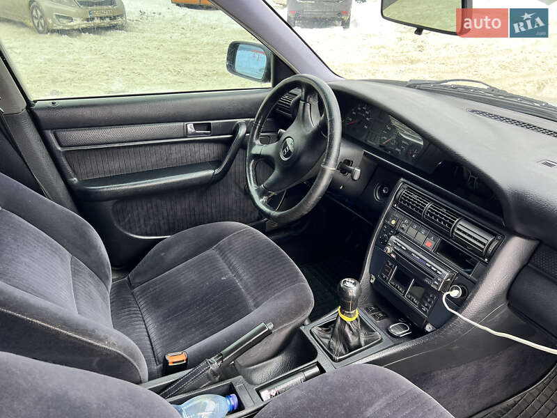 Седан Audi 100 1992 в Львове