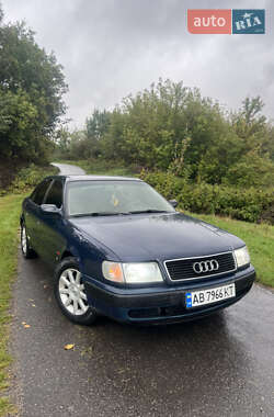 Седан Audi 100 1992 в Казатине