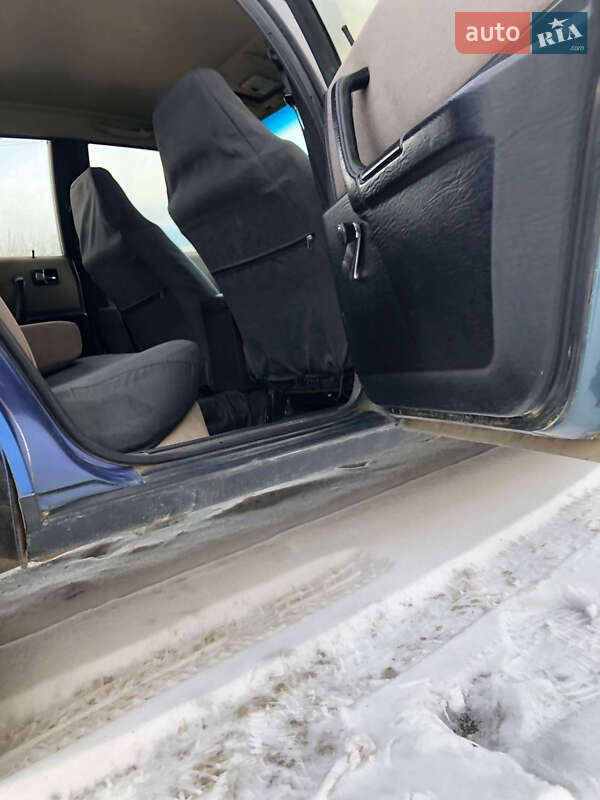 Седан Audi 100 1987 в Кицмани