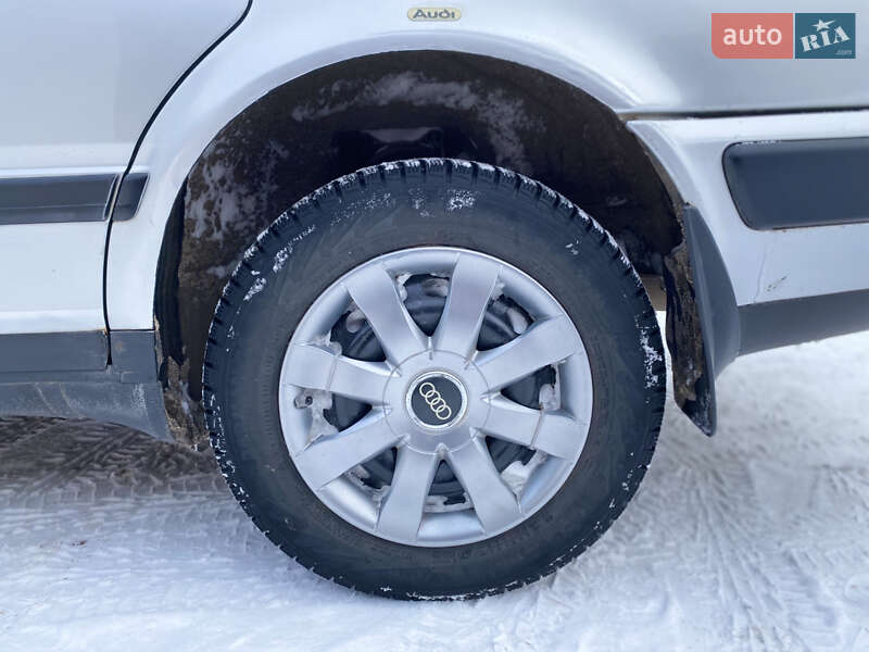 Седан Audi 100 1993 в Березному