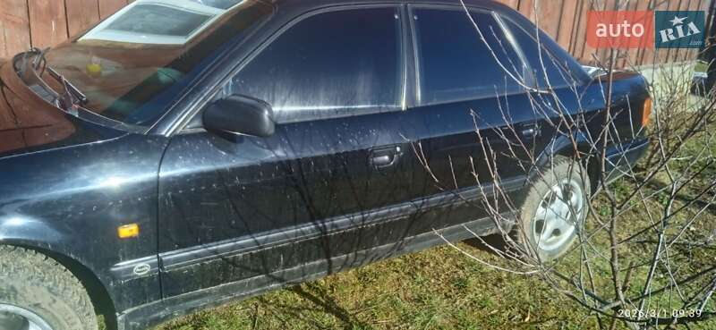 Седан Audi 100 1992 в Ивано-Франковске