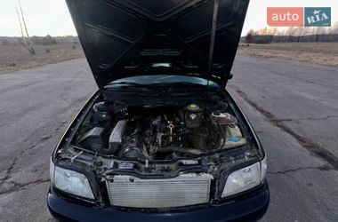 Седан Audi 100 1994 в Любешові