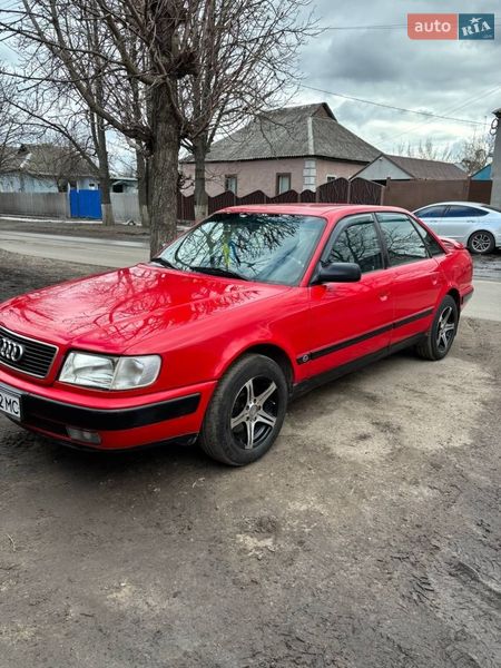 Седан Audi 100 1993 в Зміїві