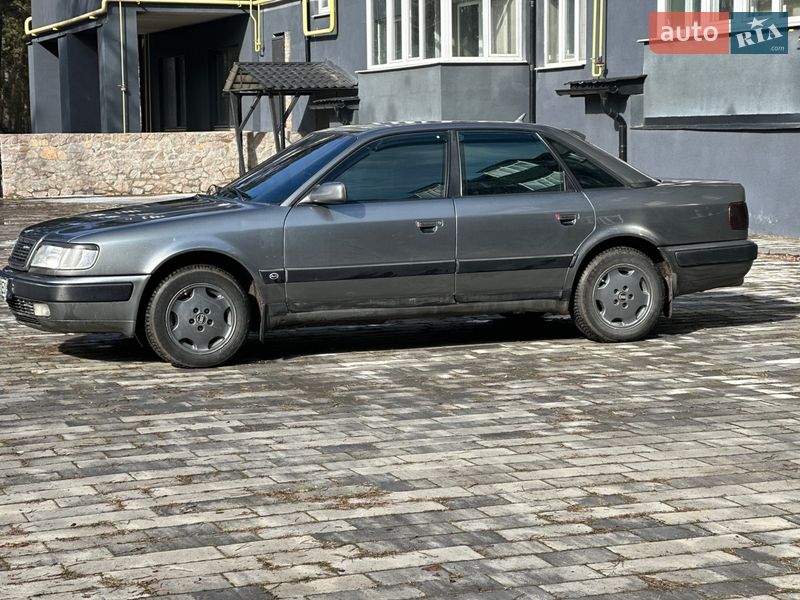 Седан Audi 100 1993 в Ахтырке
