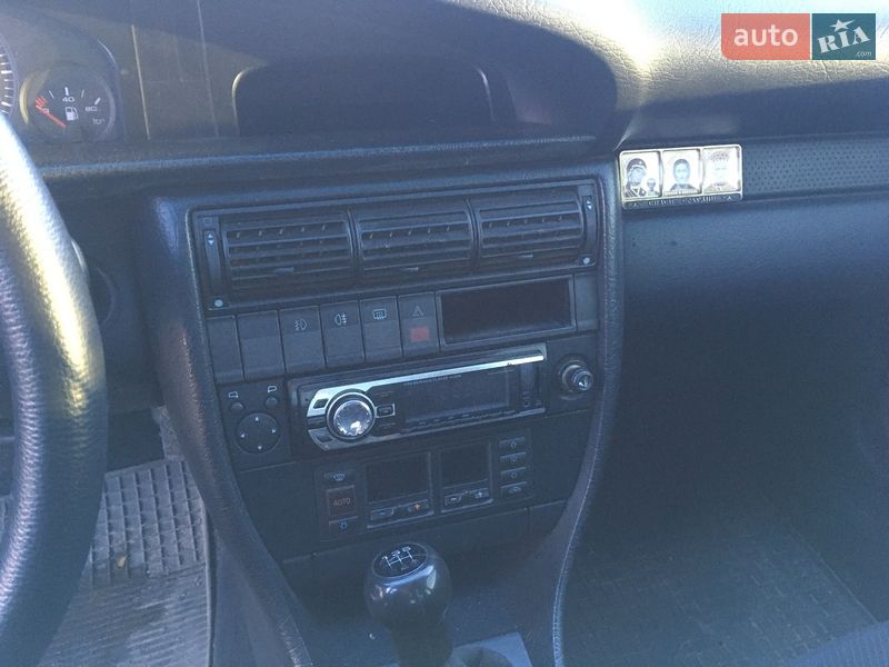 Седан Audi 100 1993 в Любаре