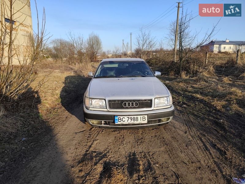 Седан Audi 100 1991 в Львові