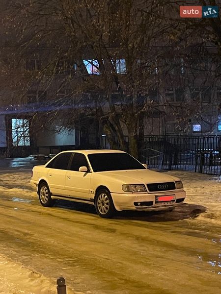 Седан Audi 100 1993 в Харкові
