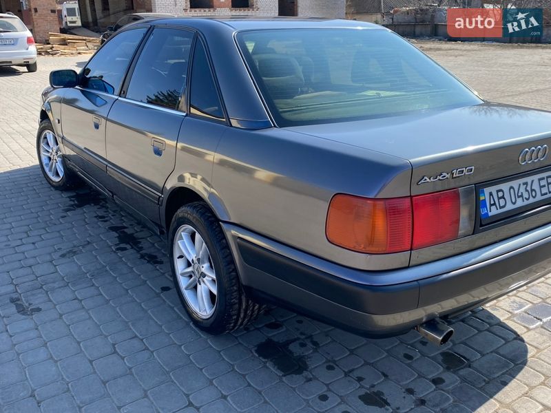 Седан Audi 100 1991 в Вінниці