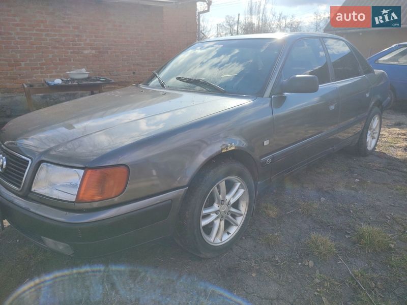 Седан Audi 100 1991 в Ильинцах