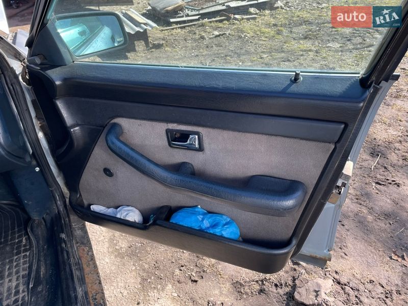 Седан Audi 100 1989 в Ровно