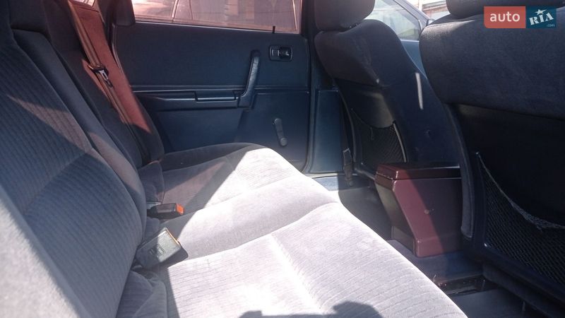Седан Audi 100 1986 в Рівному