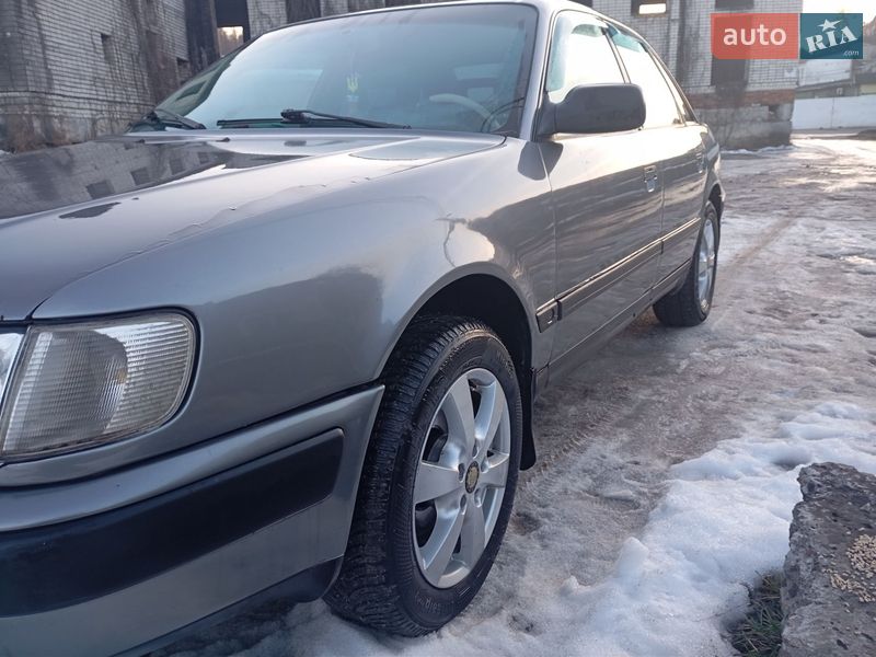 Седан Audi 100 1993 в Бучаче