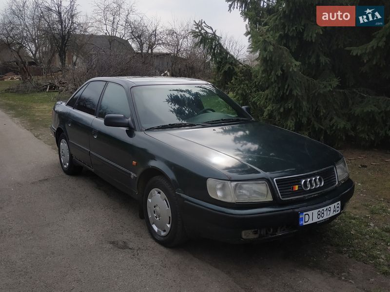 Седан Audi 100 1992 в Киеве