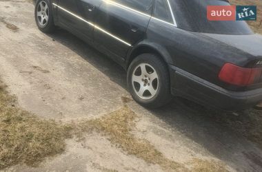Седан Audi 100 1992 в Зарічному