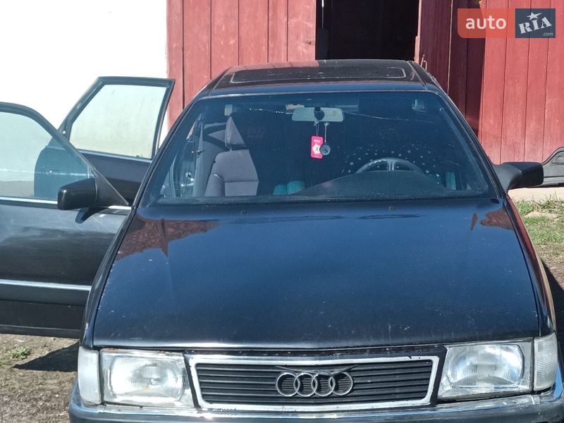 Седан Audi 100 1987 в Ивано-Франковске