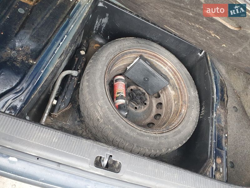 Седан Audi 100 1992 в Полтаве