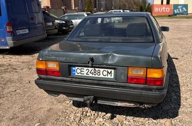 Седан Audi 100 1985 в Самборі