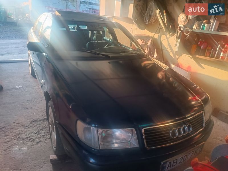 Седан Audi 100 1991 в Бару