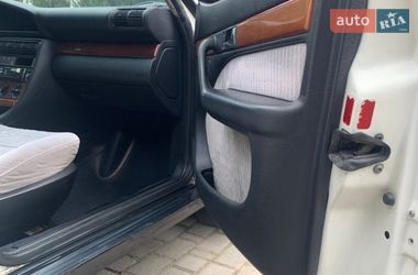 Седан Audi 100 1993 в Самборе