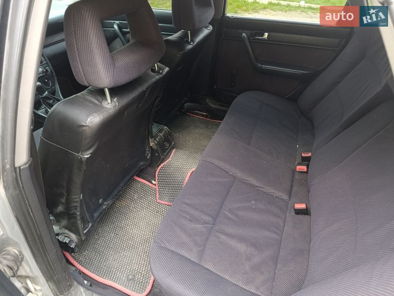 Седан Audi 100 1991 в Новій Ушиці
