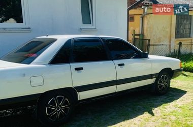Седан Audi 100 1989 в Дрогобыче