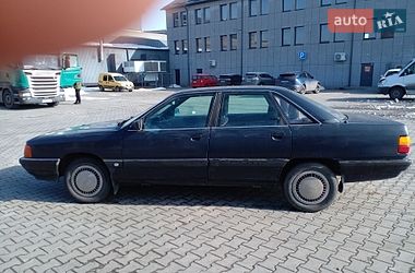 Седан Audi 100 1987 в Ивано-Франковске