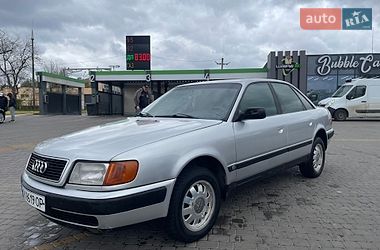 Седан Audi 100 1993 в Харькове