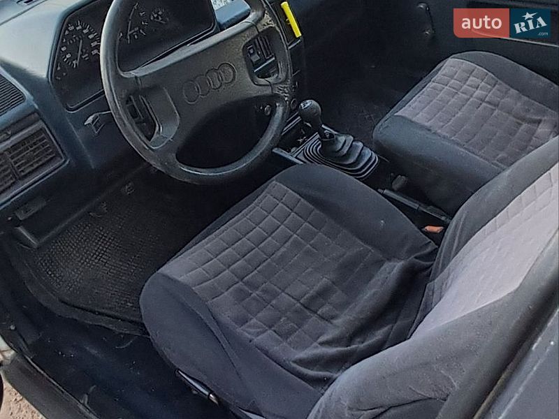 Седан Audi 100 1986 в Чорткові