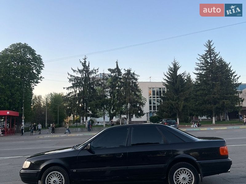 Седан Audi 100 1991 в Фастове