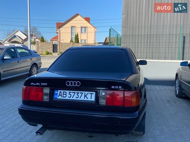 Седан Audi 100 1992 в Виннице