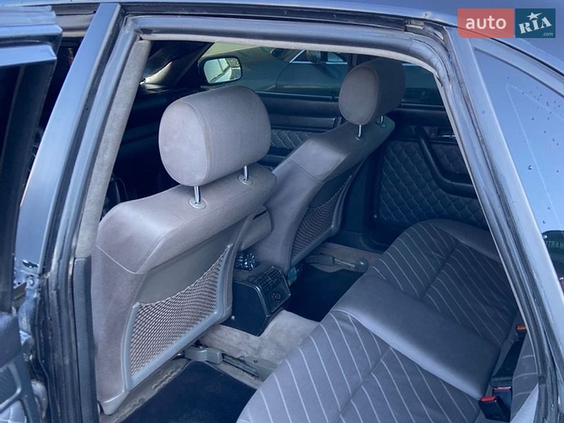 Седан Audi 100 1992 в Виннице