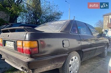 Седан Audi 100 1986 в Кременце
