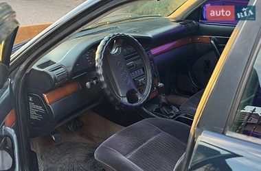 Седан Audi 100 1991 в Жовкві