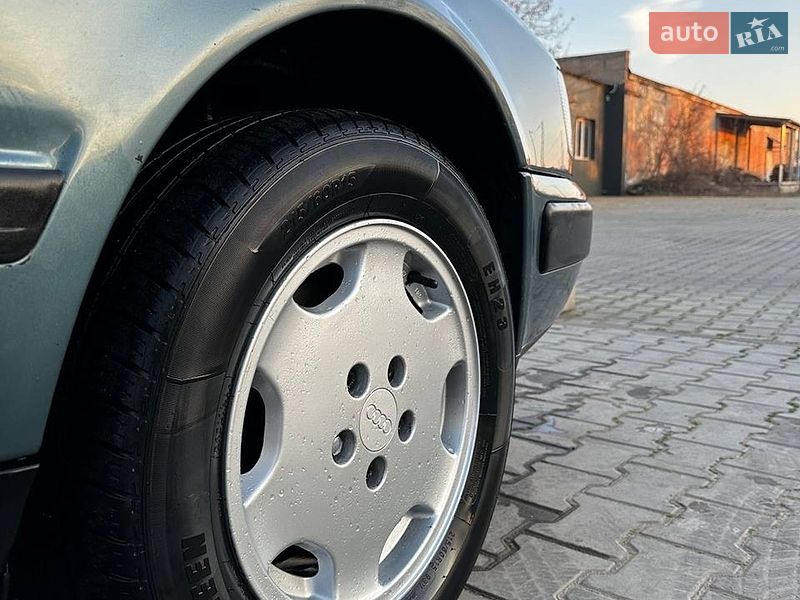Седан Audi 100 1991 в Одессе