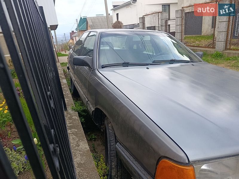 Седан Audi 100 1990 в Черновцах