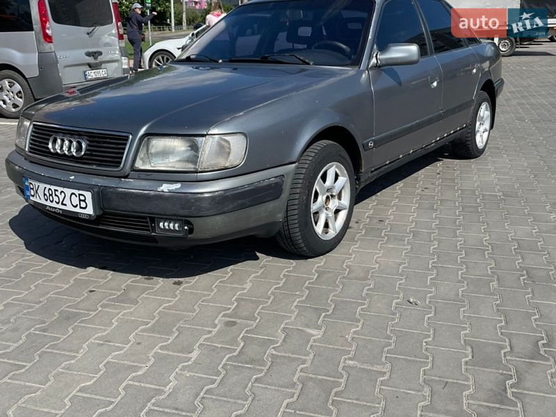 Седан Audi 100 1992 в Луцьку