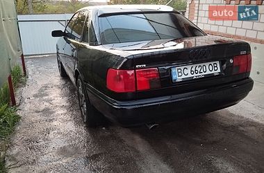 Седан Audi 100 1991 в Виннице