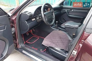 Седан Audi 100 1993 в Лугинах