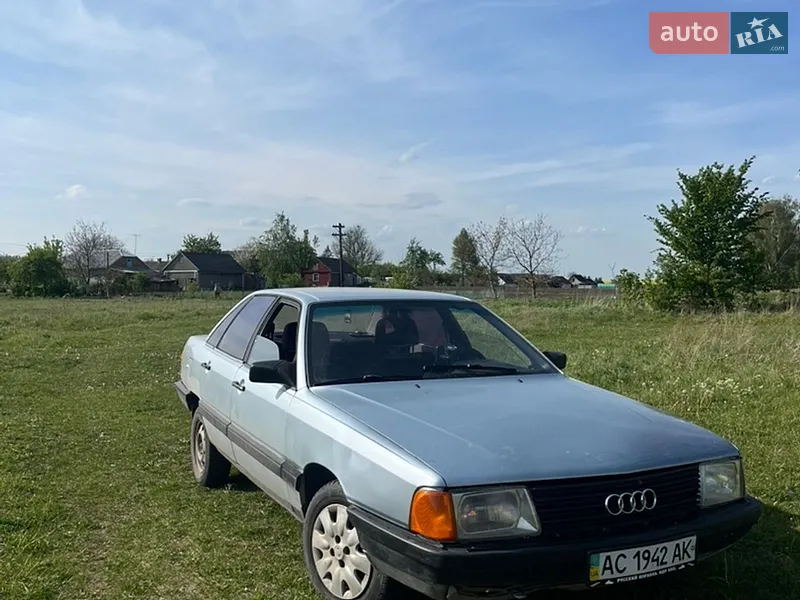 Audi 100 1983