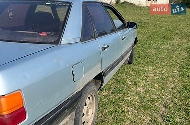 Седан Audi 100 1983 в Нововолынске