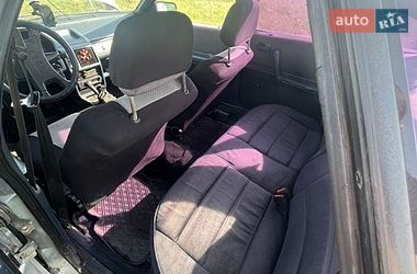 Седан Audi 100 1983 в Нововолынске