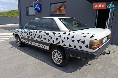 Седан Audi 100 1989 в Луцке