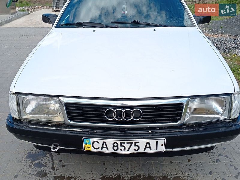 Седан Audi 100 1989 в Ватутіному