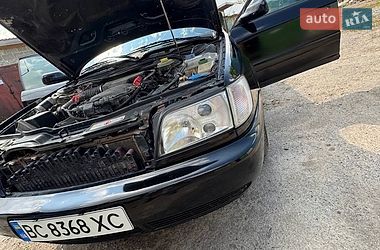 Седан Audi 100 1991 в Городке
