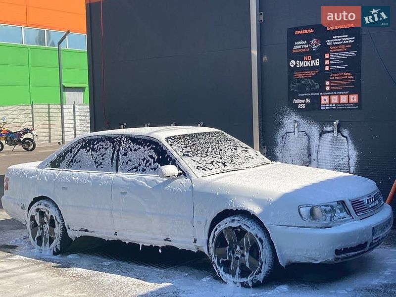 Седан Audi 100 1993 в Харкові