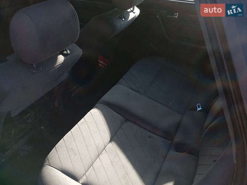 Седан Audi 100 1993 в Вінниці